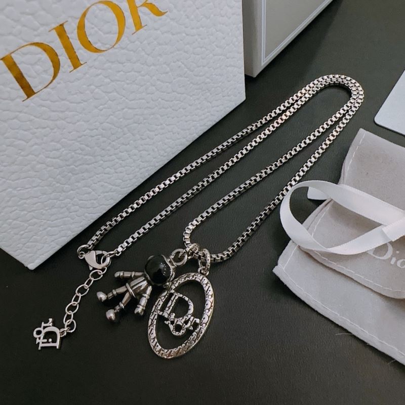 chr1st1an D10r necklaces